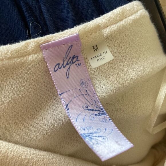 Alya Boho Top Medium - Picture 3 of 5